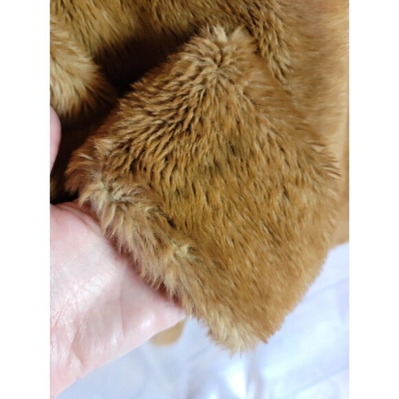 B Collection by Bobeau Twiggy Faux Fur Jacket Mob Wife - Picture 8 of 9